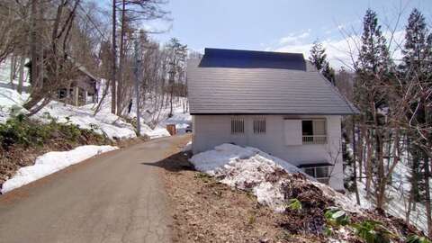 Lake Nojiri House1
