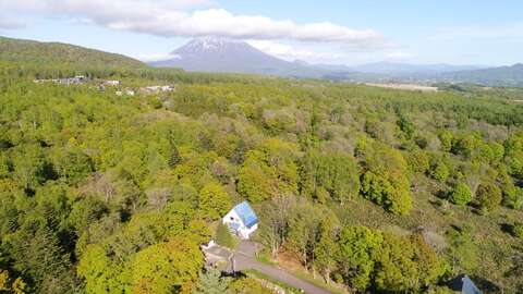 Niseko Moiwa resort land with onsen Large