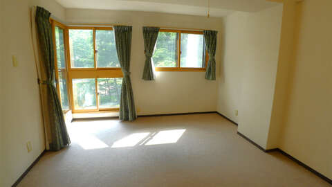 1 BR Condo with Service Room6