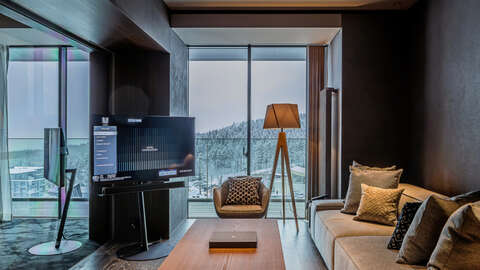 2 Bedroom Suite712 01