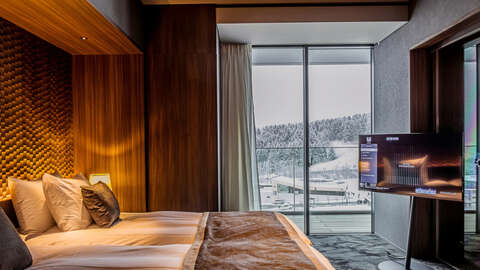 2 Bedroom Suite712 02 2024 01 24 062622 dwhn