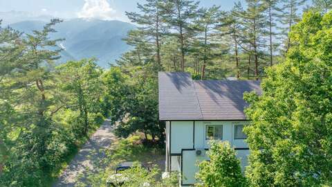 2 Hira Riverside Chalet