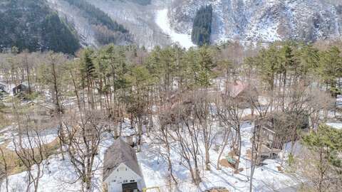2 Large Upper Misorano Site