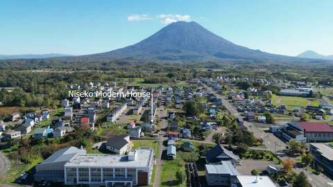 Niseko Modern House2
