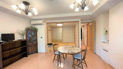 2 BR Condo with Onsen Indoor Pool in Karuizawa15