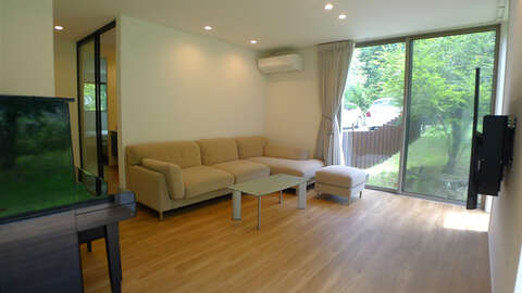 2 BR Fuji Villa with Private Dog13