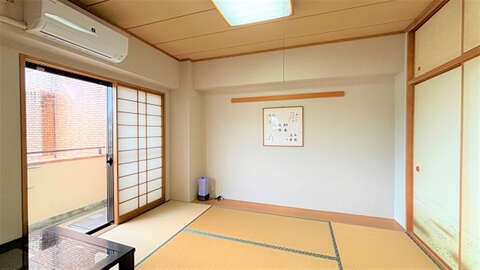 2 BR Hillside Condo with Panoramic Atami12