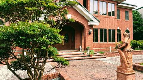 Sapporo staely house front