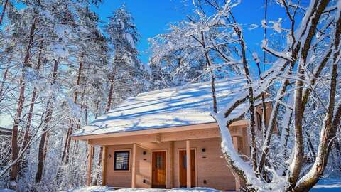 9 Baan Hakuba AB