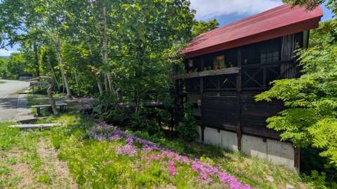 Hanazono North Hills Forest Cabin NRE 51