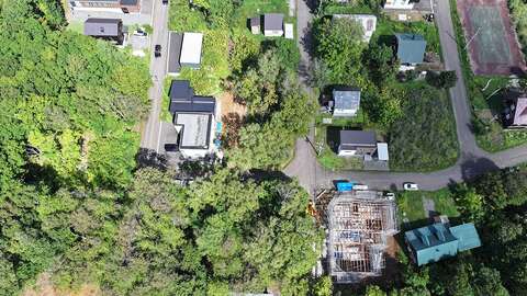 Niseko realty Royal Town Onsen Chalet Site 4