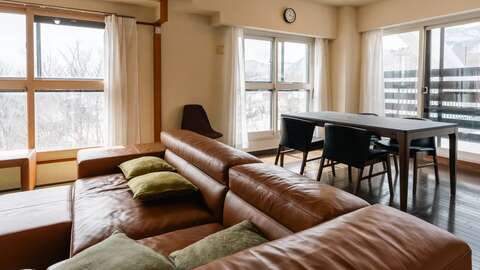 Hakuba tsugaike livingroom A3