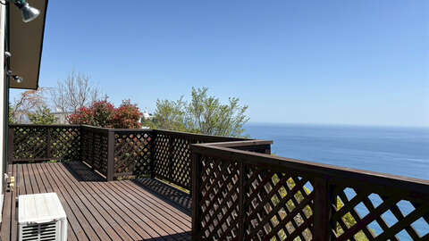 4 BR Hillside Home with Panoramic3