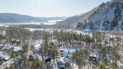 6 Winter Misorano Forest Chalet