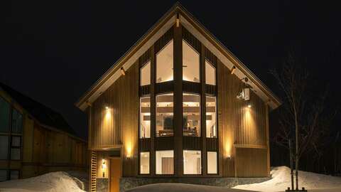 Kaki Exterior