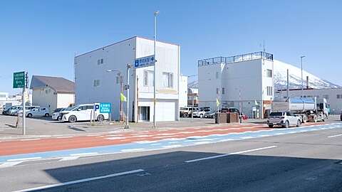 7 Commercial Building in Unbeatable Prime Location