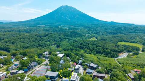 7 Lower Hirafu Double Lot