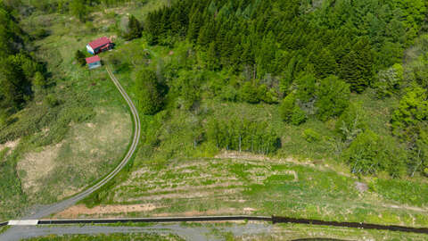 Arishima Land Farm Living 2