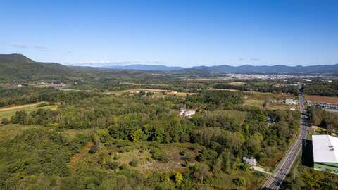 8 Hirafu 12 Hectare Estate