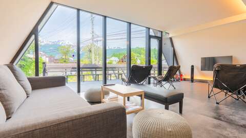 9 A Frame Hakuba