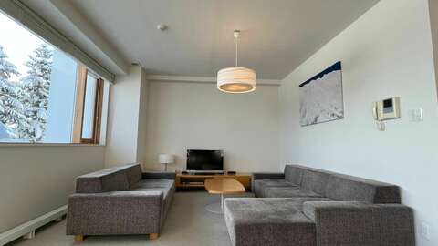 Niseko Landmark View 107b