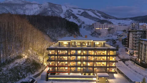 Aya Niseko 200 Night 2