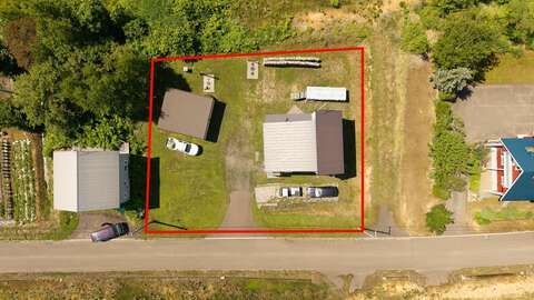 Beautiful 3 BR Hideaway Home 24 Line