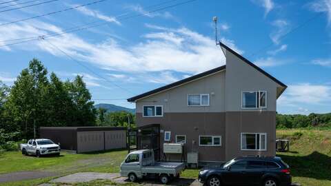 Beautiful 3 BR Hideaway Home 2