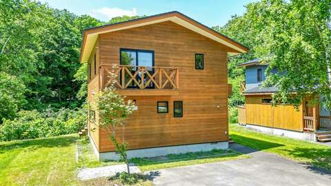 CR216 exterior03 1920x1080