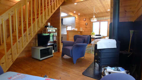 Charming Log Cabin12
