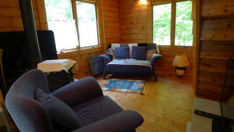 Charming Log Cabin13