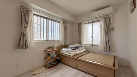 Corner Apartment with Dual Walk In12