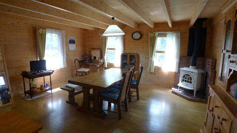 Corner Log Cabin11
