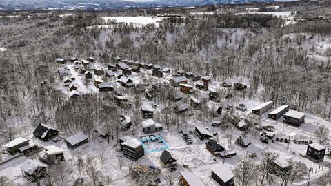 Country Resort 125 Tsubo Aerial Photos 08 2024 12 31 074634 epgy