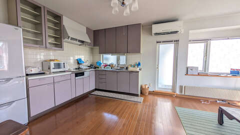 Date City 5 Bedroom Home NRE 5