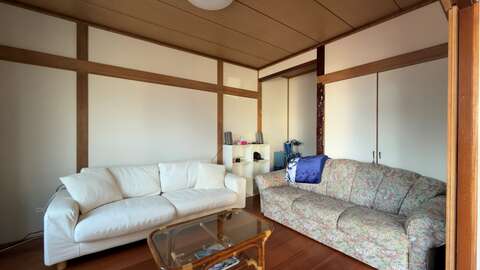 E6 Residence Shed 4
