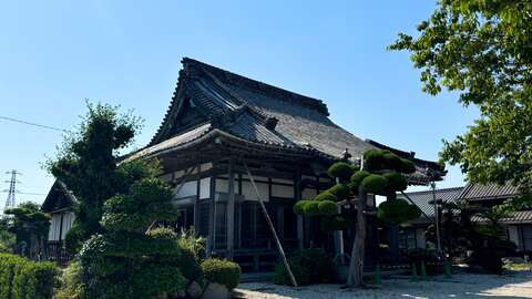 Exterior 2