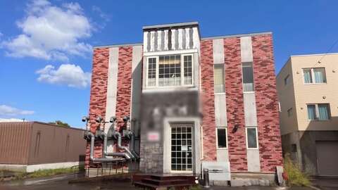 Exterior 02
