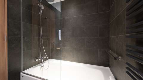 FXW Superior Hotel Room 602 2