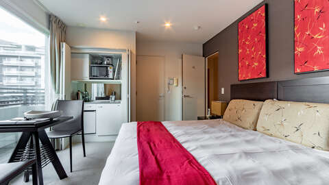 Freshwater Niseko Apartment 403 bed2720x540