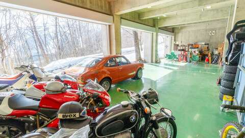 Garage 10
