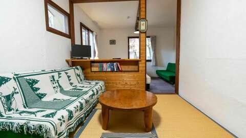 Hakuba Real Estate Pension Nugget Inn 4