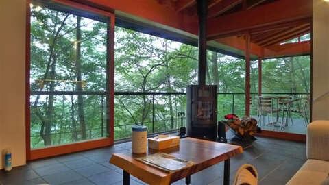 Hillside 2 BR Retreat with Forest Views in Kyu Karuizawa13