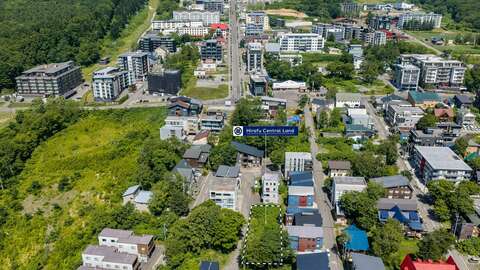 Hirafu Central Land 06