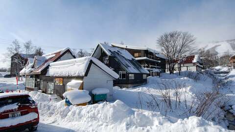 Hirafu Creekside 1 mtime20201127131102focalnone