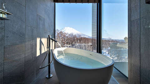 Intuition Niseko PHE 07