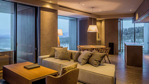 King Suite with Onsen611 03