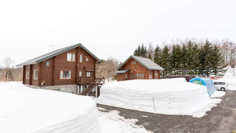 Kondo 453 3 Log House 1 mtime20210320155155