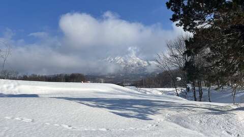 Kondo Hill Snow4