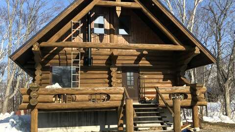 Kondo Log Cabin1